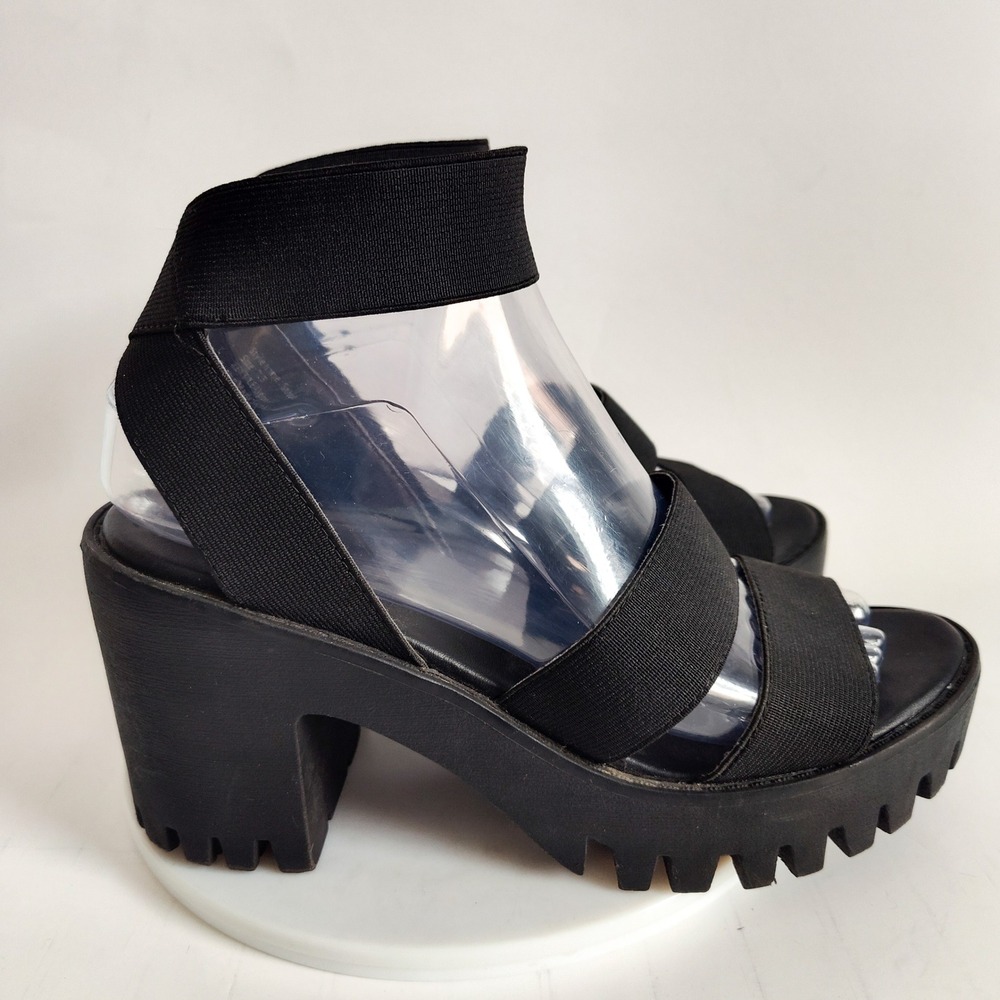 Madden Platform Lug Sole Sandals 7.5 Black Elastic Straps Chunky Block Heel Edgy
